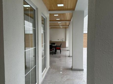 5 otaqlı həyət evi, 270 m², Şüvəlan: 550 000 ₼ 2