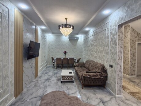 5 otaqlı həyət evi/bağ evi - Şüvəlan q. - 150 m²