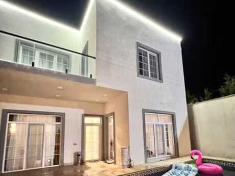 5 otaqlı həyət evi/bağ evi - Şüvəlan q. - 150 m²
