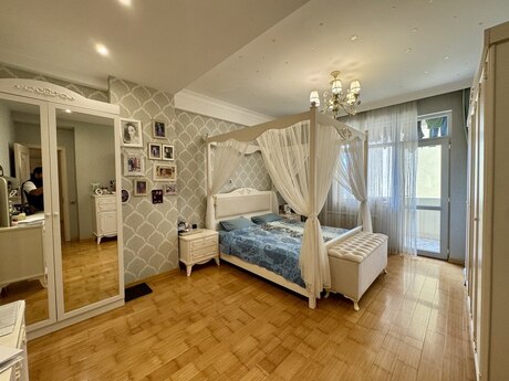 3-комн. новостройка - м. Гянджлик - 175 м²