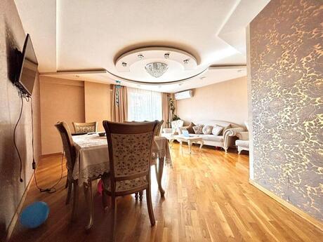 İnşaatçılarda 3 otaqlı yeni tikili mənzil satılır, 90 m², 219 000 AZN, şəkil 2 / 12