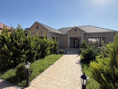 4 otaqlı həyət evi/bağ evi - Mərdəkan q. - 180 m²