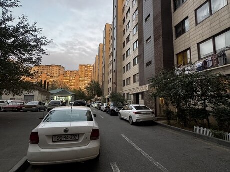 3-room apartment, 95 m², 8-ci mikrorayon: 190 000 ₼ 3