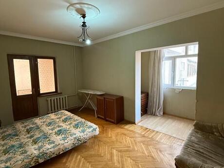 2 otaqlı köhnə tikili - Gənclik m. - 75 m²