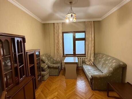 2 otaqlı köhnə tikili - Gənclik m. - 75 m²