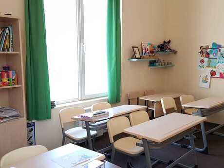 8 otaqlı ofis - İnşaatçılar m. - 300 m²