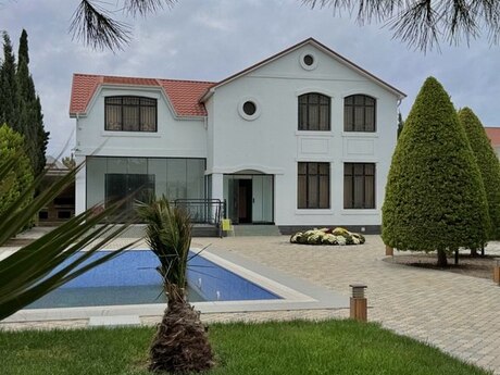 5 otaqlı həyət evi/bağ evi - Şüvəlan q. - 300 m²