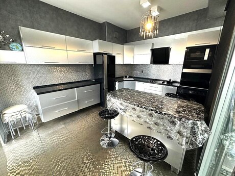 4-комн. новостройка - Хырдалан - 194 м²