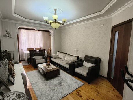 Elan №5607559 - Bakı, Həzi Aslanov m., 3 otaqlı, 70 m², 5/5 mərtəbə