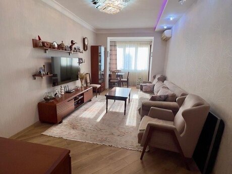 Объявление №5607726 - Баку, Бинагадинский р., 2-комн., 65 м², 5/5 этаж