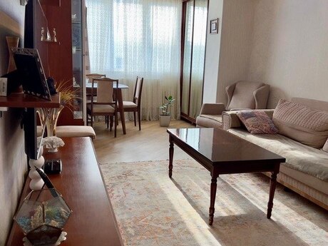 2 otaqlı köhnə tikili - Binəqədi r. - 65 m²