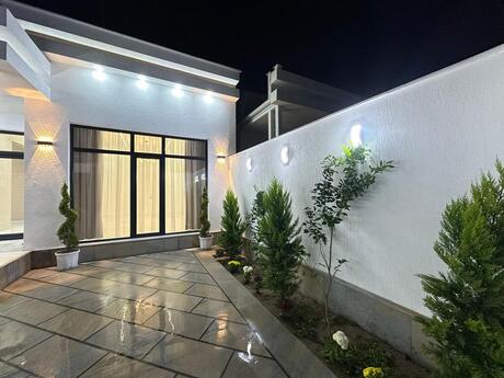 4 otaqlı həyət evi/bağ evi - Şüvəlan q. - 120 m²