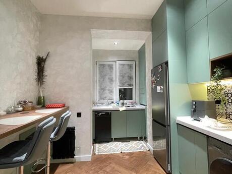 2 otaqlı köhnə tikili - 28 May m. - 60 m²