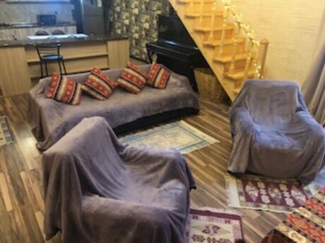 2 otaqlı köhnə tikili - Sahil m. - 76 m²