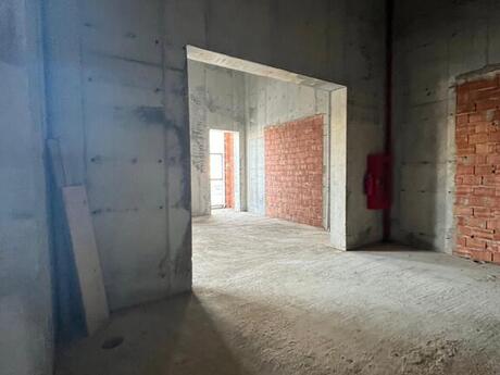 Obyekt - Ağ şəhər q. - 301 m²