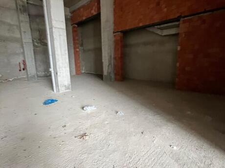 Obyekt - Ağ şəhər q. - 301 m²