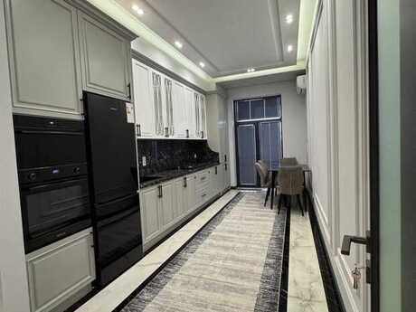 3-room apartment for rent, 140 m², Gənclik: 1 600 ₼/mo 3