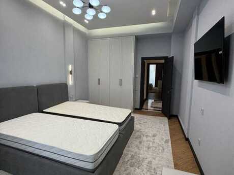 3-room apartment for rent, 140 m², Gənclik: 1 600 ₼/mo 5