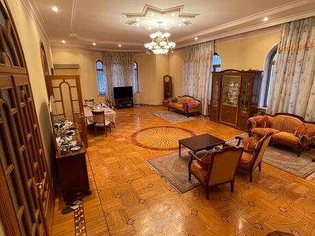12 otaqlı həyət evi, 1 060 m², 8 Noyabr: 1 500 000 ₼ 3