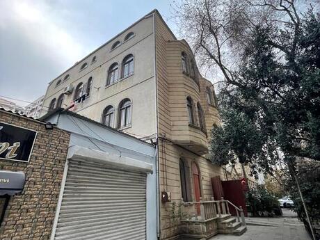 12 otaqlı həyət evi, 1 060 m², 8 Noyabr: 1 500 000 ₼ 2