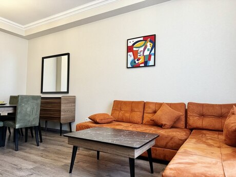 4 otaqlı yeni tikili - Ağ şəhər q. - 160 m²