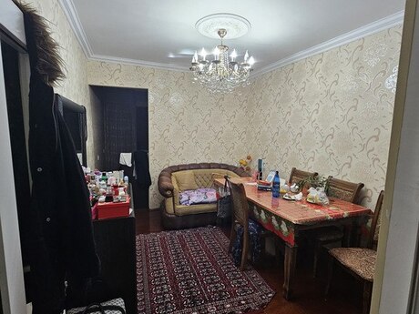 2 otaqlı köhnə tikili - 7-ci mikrorayon q. - 45 m²