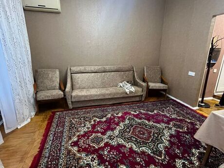 2 otaqlı köhnə tikili - 28 May m. - 55 m²
