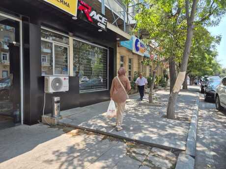 Obyekt - Elmlər Akademiyası m. - 130 m²