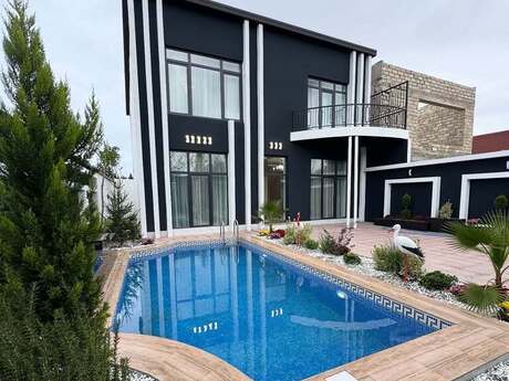 5 otaqlı həyət evi/bağ evi - Şüvəlan q. - 200 m²