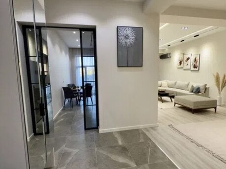 2-комн. новостройка - м. Шах Исмаил Хатаи - 70 м²