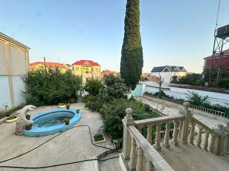 9 otaqlı həyət evi/bağ evi - Həzi Aslanov q. - 400 m²