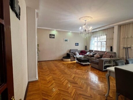 Elan №5612529 - Bakı, Yasamal r., 5 otaqlı, 120 m², 3/9 mərtəbə