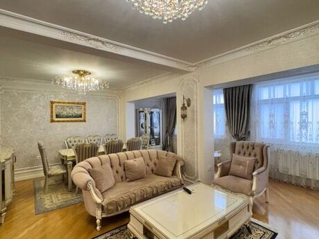 4 otaqlı köhnə tikili - Gənclik m. - 140 m²