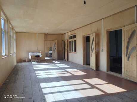 4 otaqlı həyət evi/bağ evi - Gədəbəy - 104 m²