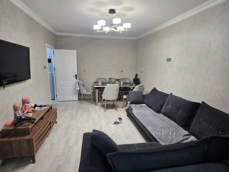 2 otaqlı köhnə tikili - Elmlər Akademiyası m. - 36 m²