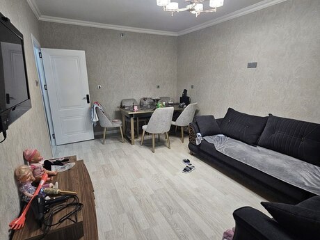 2 otaqlı köhnə tikili - Elmlər Akademiyası m. - 36 m²