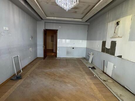 4-room apartment, 220 m², 8 Noyabr: 520 000 ₼ 5