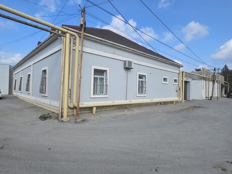 8 otaqlı həyət evi/bağ evi - Buzovna q. - 250 m²