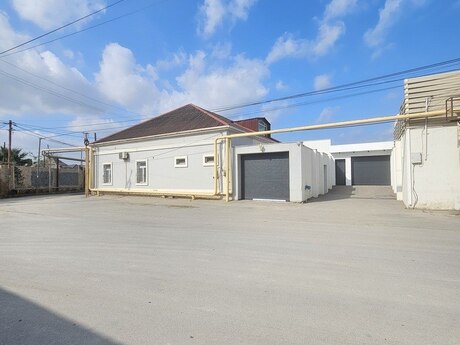 8 otaqlı həyət evi/bağ evi - Buzovna q. - 250 m²
