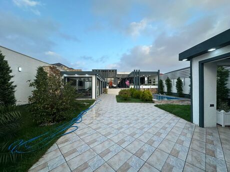 4 otaqlı həyət evi/bağ evi - Mərdəkan q. - 200 m²