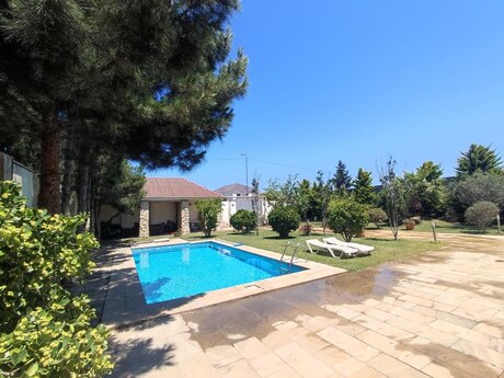 4 otaqlı həyət evi/bağ evi - Şüvəlan q. - 200 m²