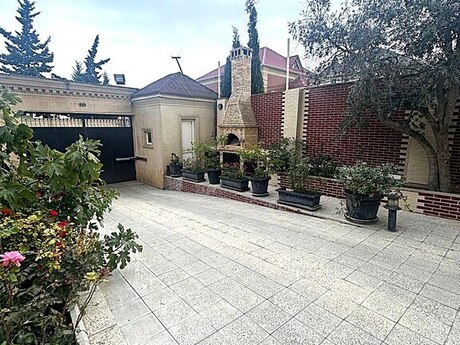 5 otaqlı həyət evi/bağ evi - Səbail r. - 500 m²