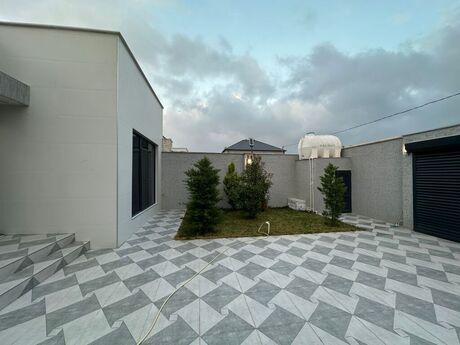 4 otaqlı həyət evi/bağ evi - Mərdəkan q. - 170 m²