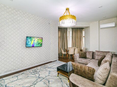 3-room apartment for rent, 135 m², Şah İsmayıl Xətai: 80 ₼/mo 5