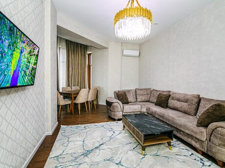 3-room apartment for rent, 135 m², Şah İsmayıl Xətai: 80 ₼/mo 3