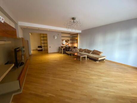 4 otaqlı yeni tikili - 28 May m. - 220 m²