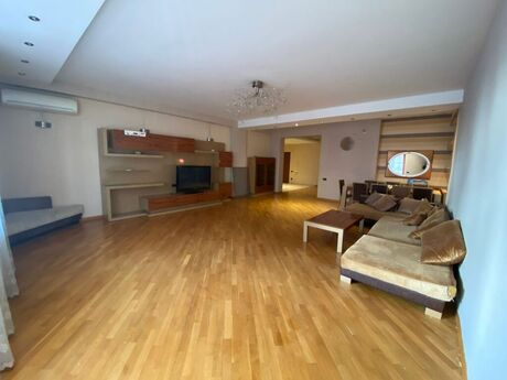 4 otaqlı yeni tikili - 28 May m. - 220 m²