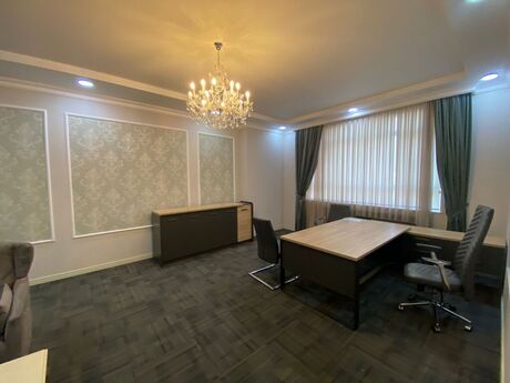 4 otaqlı mənzil, 238 m², Nizami: 655 000 ₼ 2