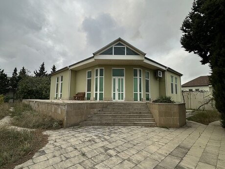 5 otaqlı həyət evi/bağ evi - Novxanı q. - 120 m²