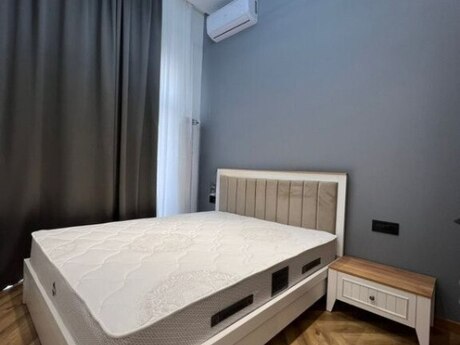 2-room apartment for rent, 60 m², 28 May: 1 400 ₼/mo 5
